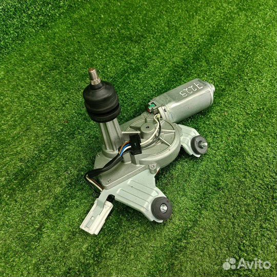 Моторчик заднего стеклоочистителя (дворника)