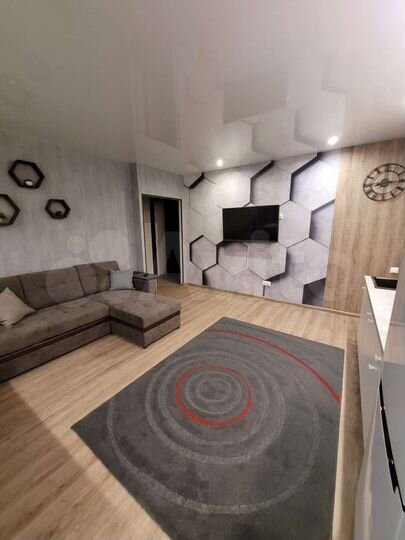 4-к. квартира, 70 м², 1/5 эт.