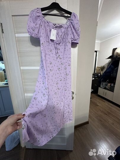 Платье миди с разрезом 46