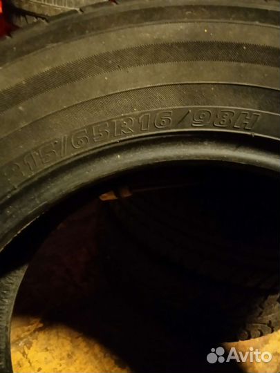 Kumho Solus KH17 215/65 R16