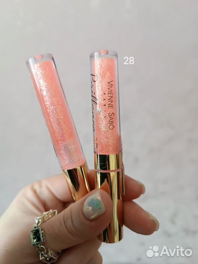 Блеск для губ vivienne sabo 28