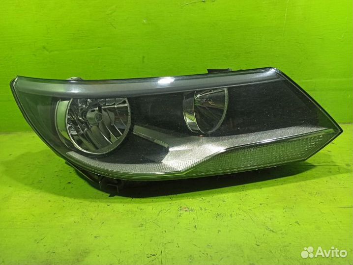 Фара правая Volkswagen Tiguan NF CTH 2012