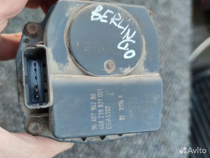 Дроссельная заслонка Citroen Berlingo KFW10FST5PSA