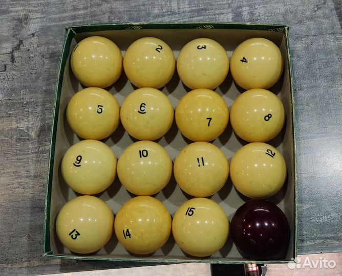 Бильярдное сукно. шары для бильярда