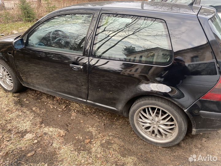 Volkswagen Golf 1.6 AT, 2001, 60 000 км