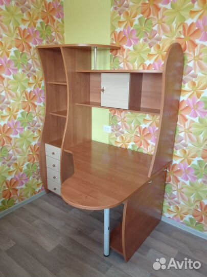 Компьютерный стол от Радо мебель