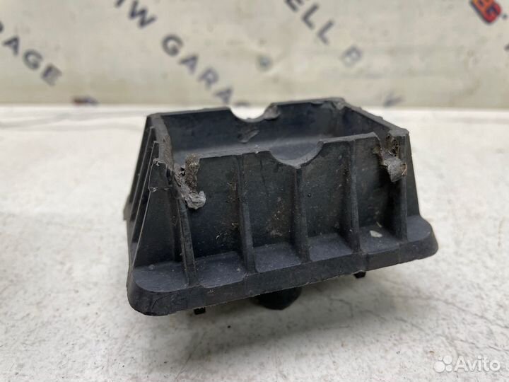 Поддомкратник Bmw E82 E87 E90 E91 F10