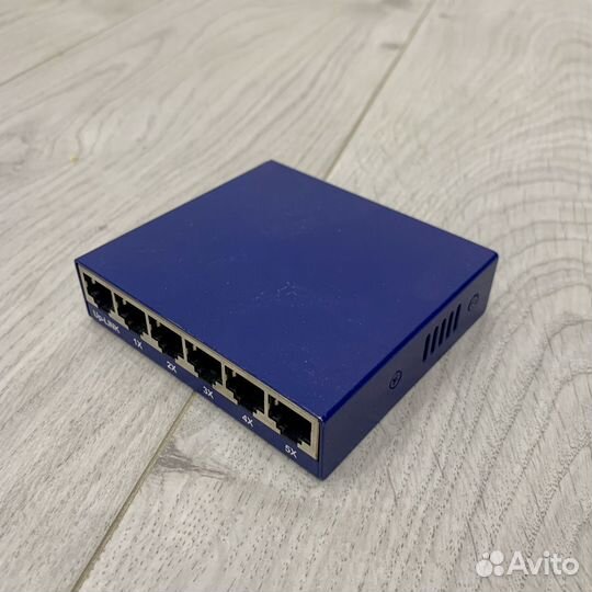 Коммутатор Acorp HU5D (5 портовый)