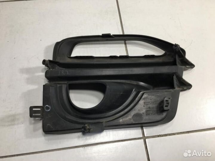 Окантовка противотуманной фары левая Infiniti Q50