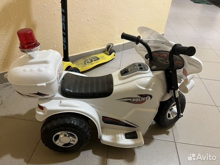 Детский мотоцикл на аккумуляторе с 1+