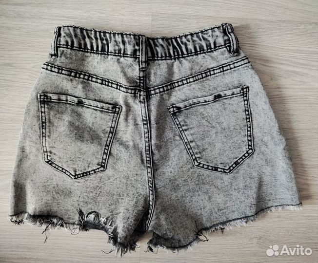 Шорты женские