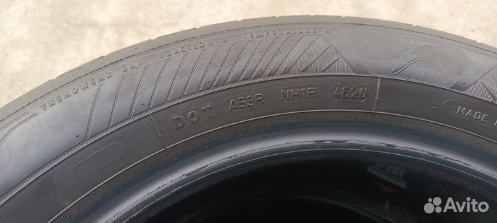 Goodyear EfficientGrip Performance 2 215/55 R17 94W