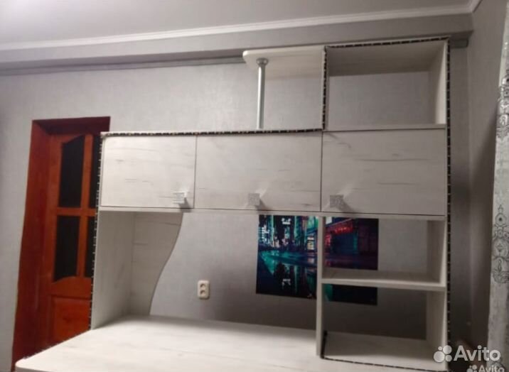 Письменный стол