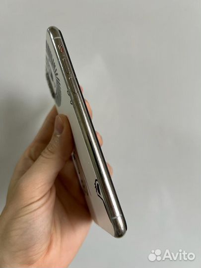 iPhone X, 64 ГБ