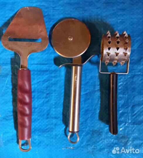 Посуда и утварь кухонная