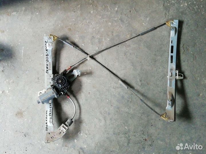 Стеклоподъемник Peugeot 206 купе