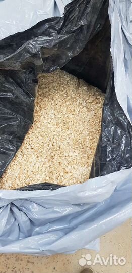 Опилки в мешках