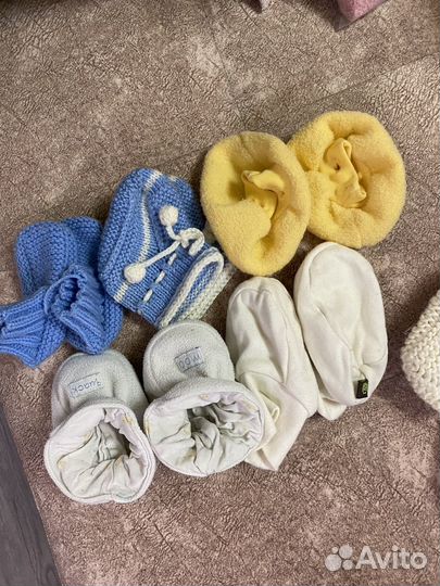 Шапочки, чепчики, пинетки, носки, антицарапки