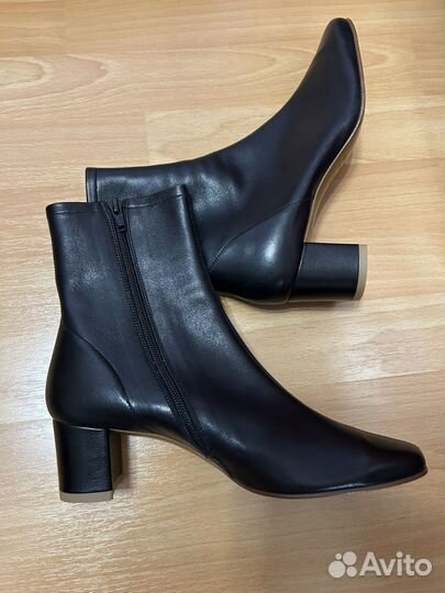 Ботильоны by far