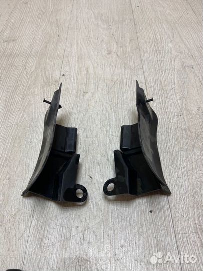 Брызговик Mercedes Benz C180 W203 M271.946 2004