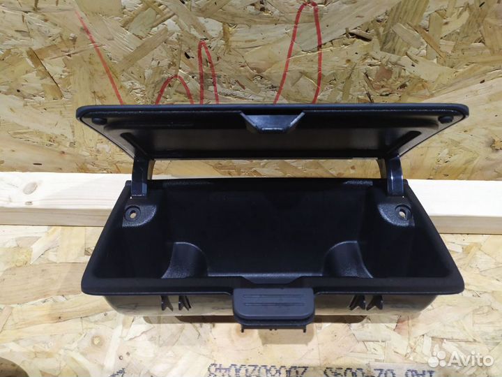 Бардачок на торпеду Ford Fusion