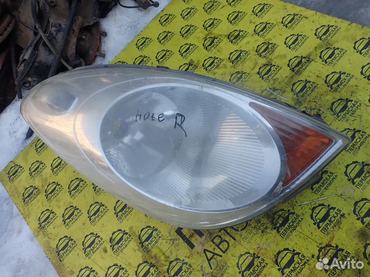 Фара правая для Nissan Note (E11) 2006-2013