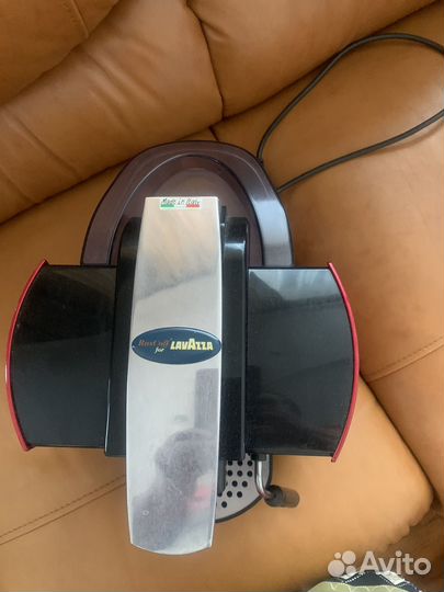 Кофеварка капсульная