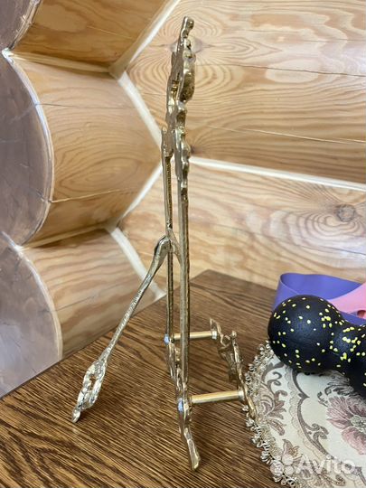 Бронзовая подставка