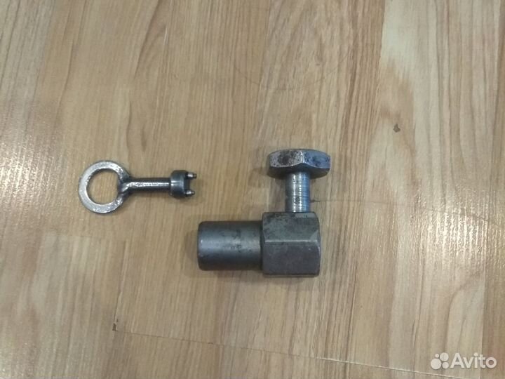 Замок гаражный навесной