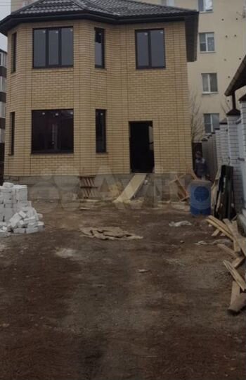 Дом 160 м² на участке 4 сот.