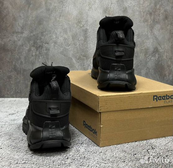 Кроссовки Reebok с мехом мужские