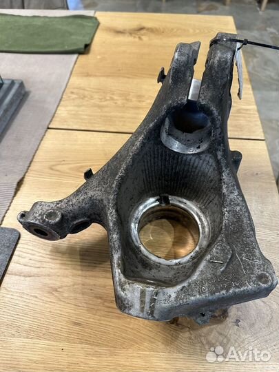 Кулак поворотный правый Porsche 911 991