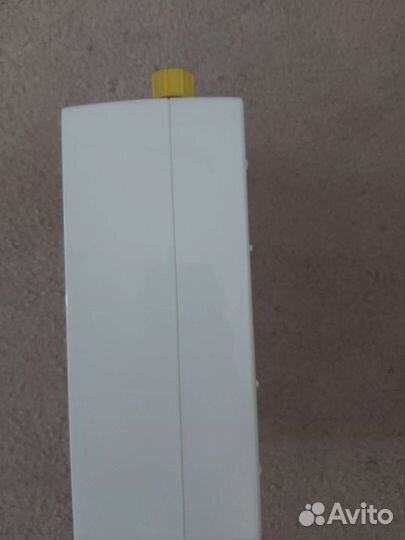 Водонагреватель проточный 