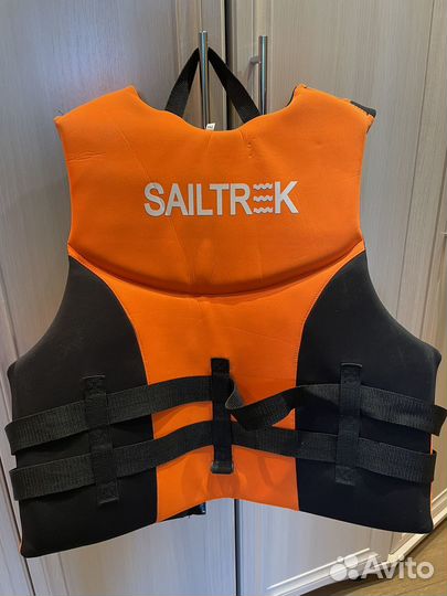 Жилет спасательный