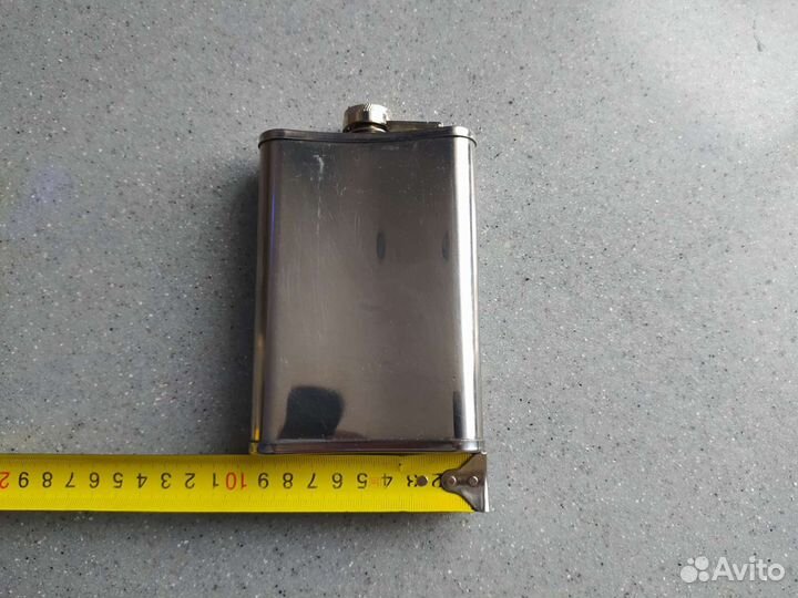 Фляжка с гербом России