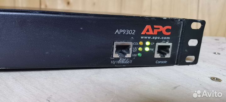 Коммутатор APC AP9302