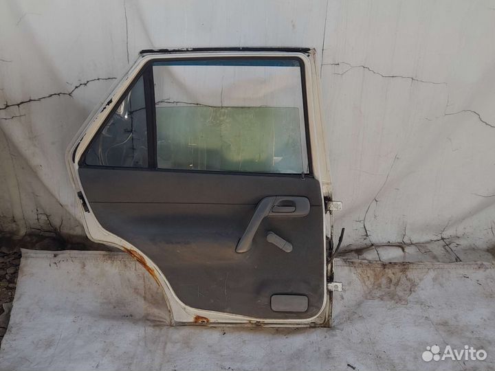 Дверь задняя левая Skoda Felicia