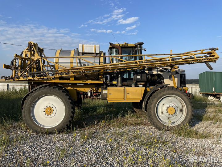 Опрыскиватель CHALLENGER RoGator, 2008