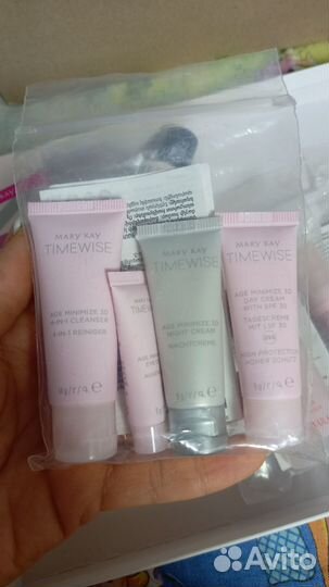 Крема, помады, маски