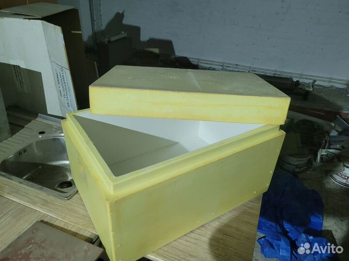 Медицинский термоконтейнер, термоящик