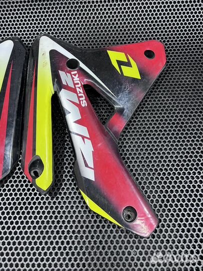 Боковины радиатора Suzuki RM-Z 450 2005-2007