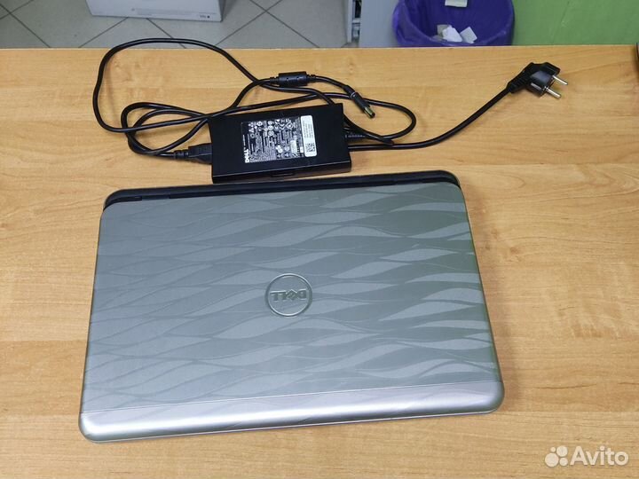 Ноутбук Dell N5010 c процессором Core i7