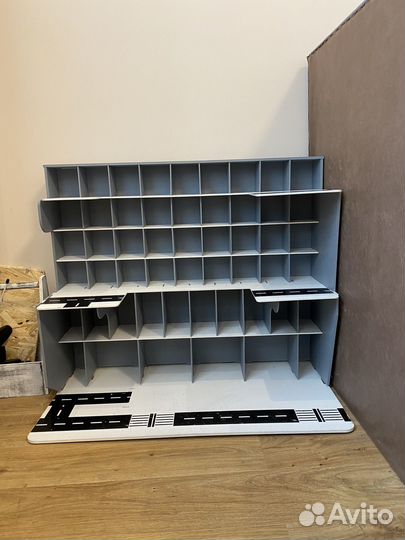 Гараж для машинок