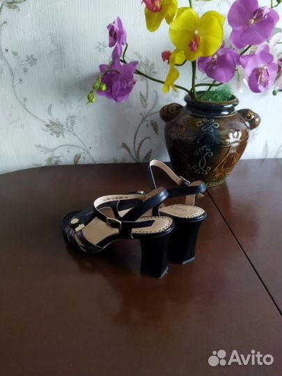 Босоножки женские 38 размер