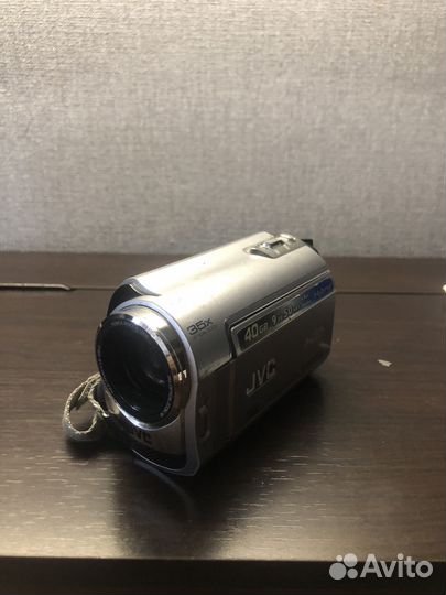 Видеокамера JVC
