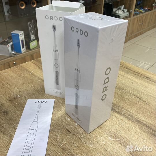 Электрическая зубная щетка ordo Sonic+