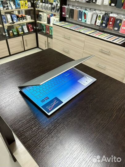 Asus Vivobook ryz 5 8/512Gb