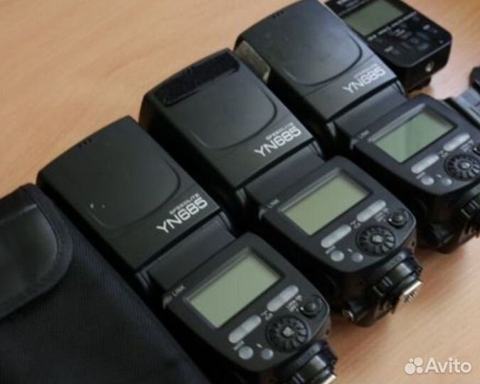 Вспышка yongnuo 685