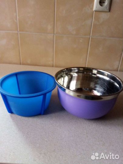 Миска металлическая и силиконовая