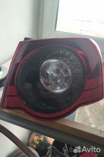 Фонарь задний Volkswagen Passat B6 с черной маской